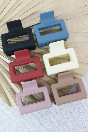 The Soraya Mini Matte Hair Claw Clip