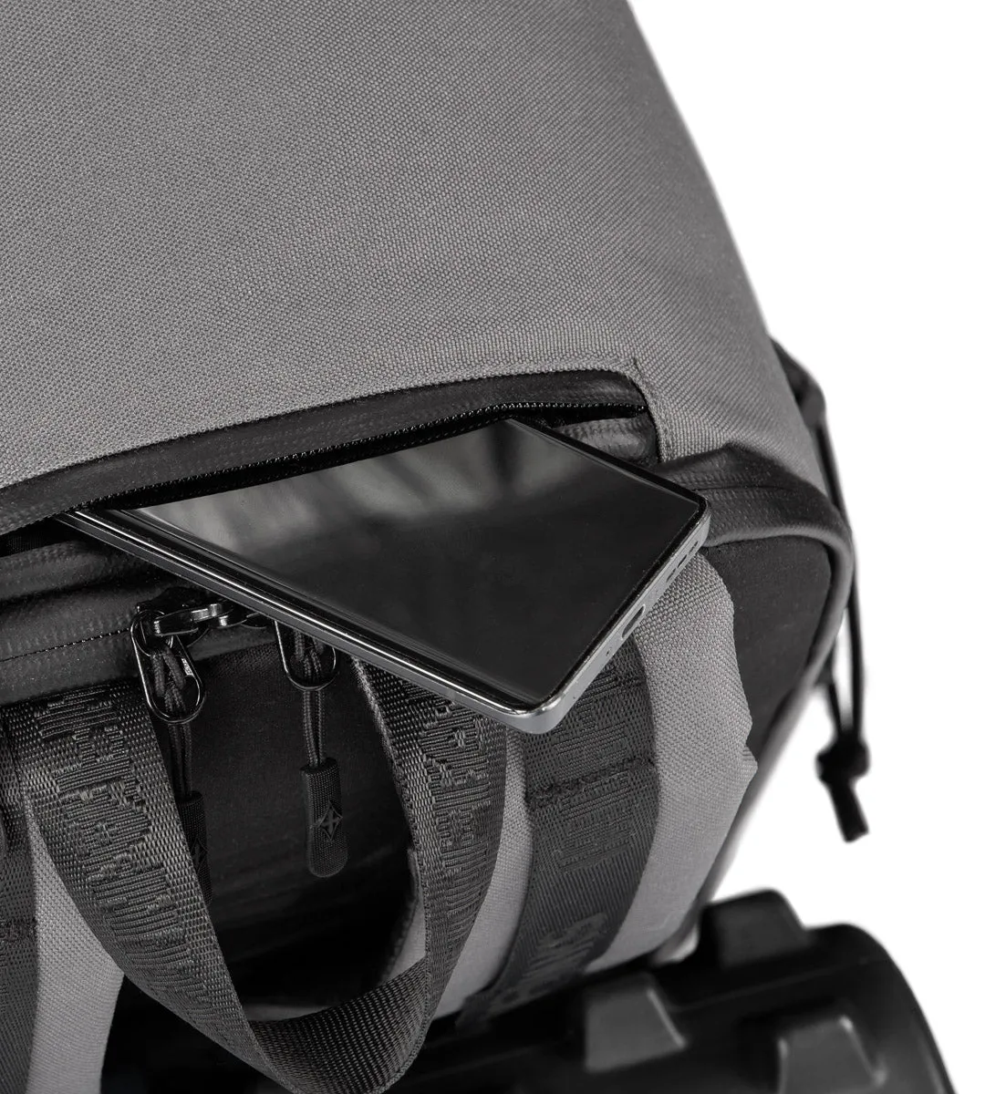 Vault 45L Backpack - Charcoal