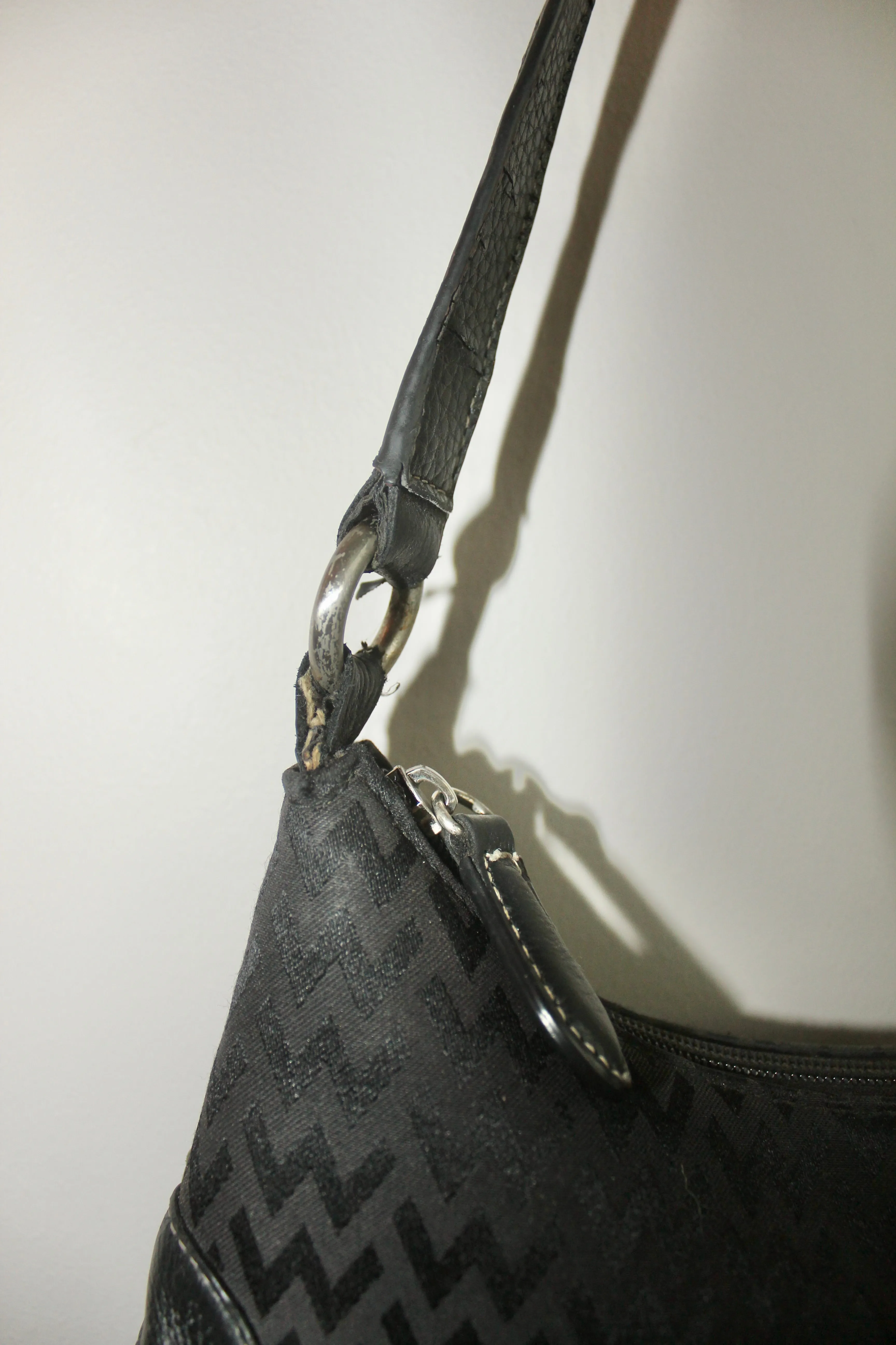 Vintage 90s Retro Black Shoulder Purse