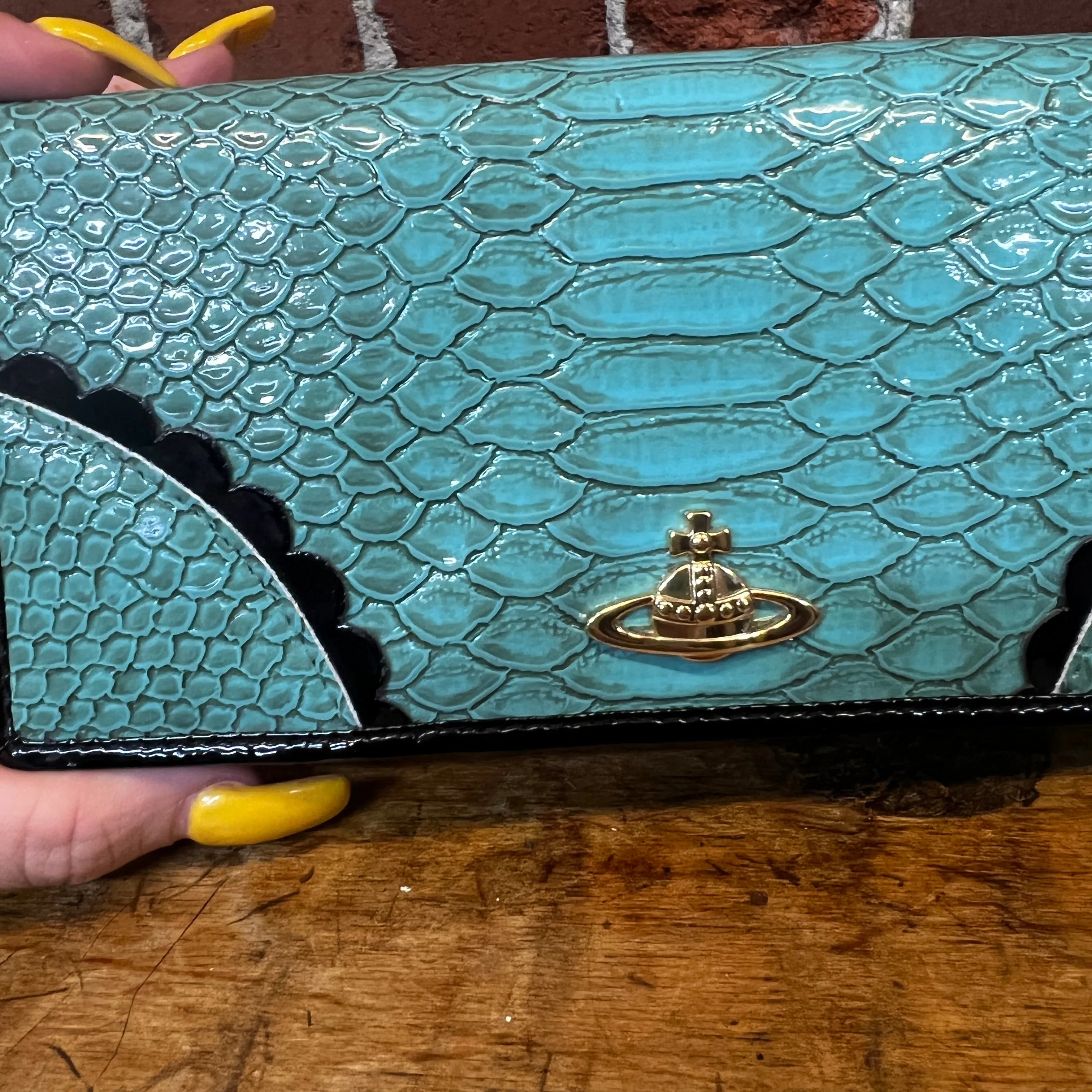 VIVIENNE WESTWOOD patent leather wallet