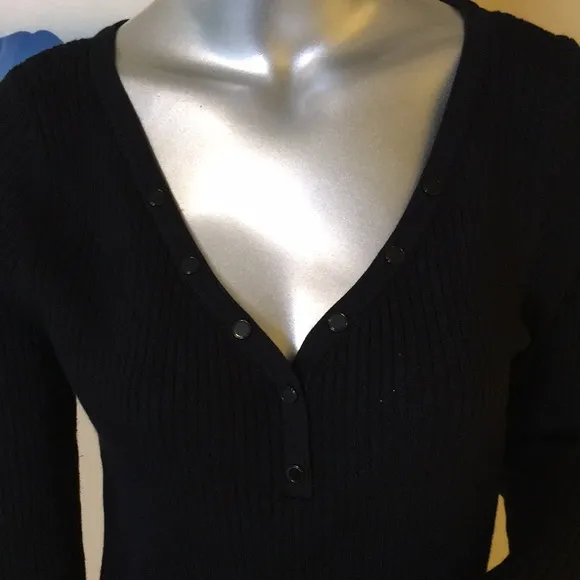 WHBM | Ribbed Snap-Front Henley Black