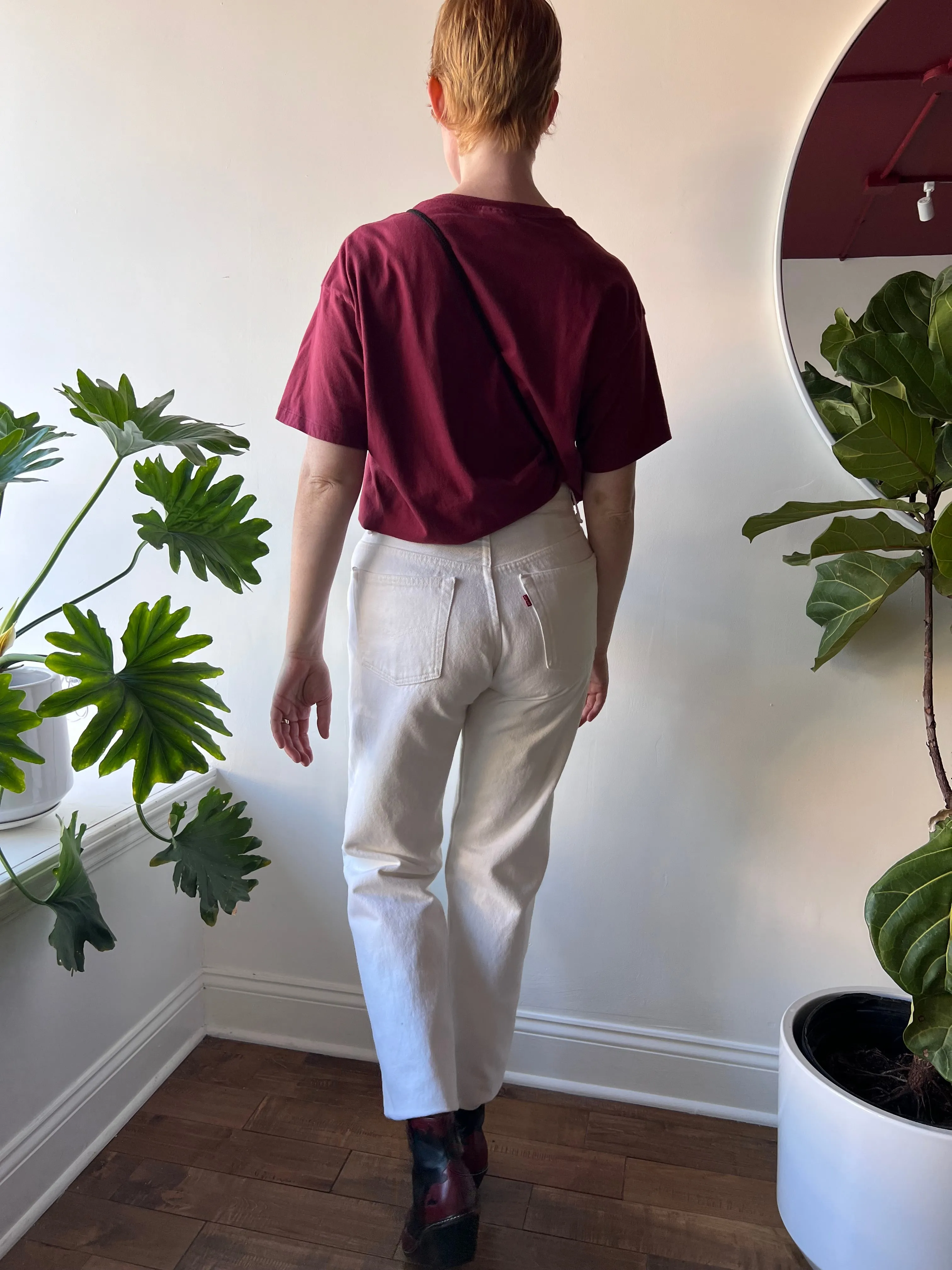 White Levi's 550 Relaxed Fit Jeans